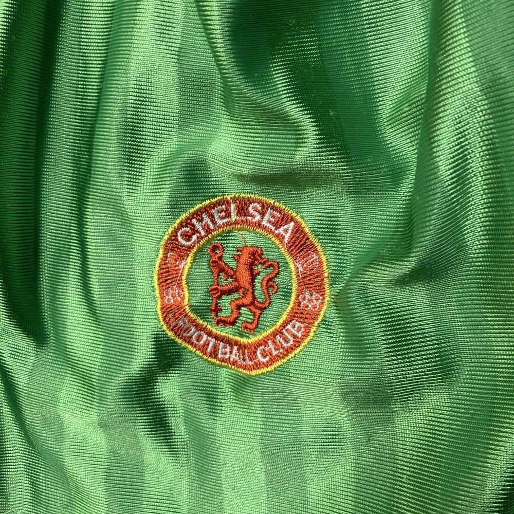 Vintage 90s Manchester United adidas Shorts 3 Stripes Shiny Silky Dazzle Green - Picture 2 of 10